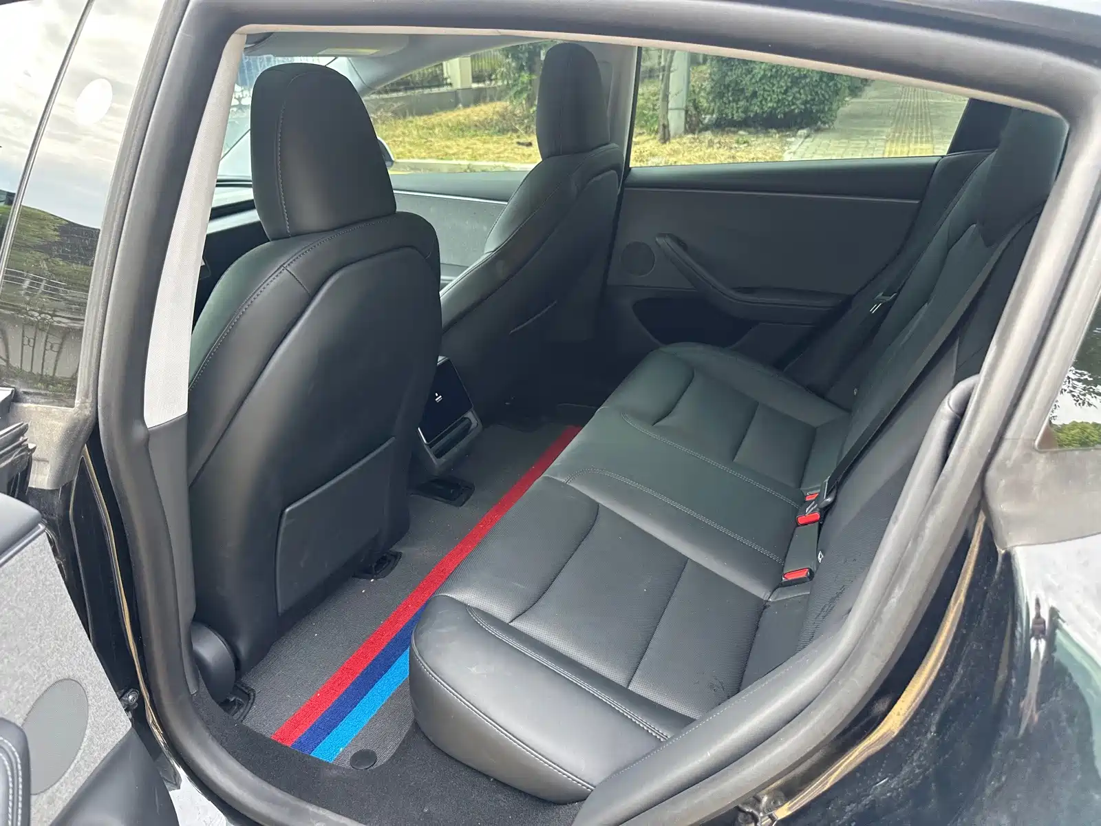 Фото 8 - Tesla Model 3