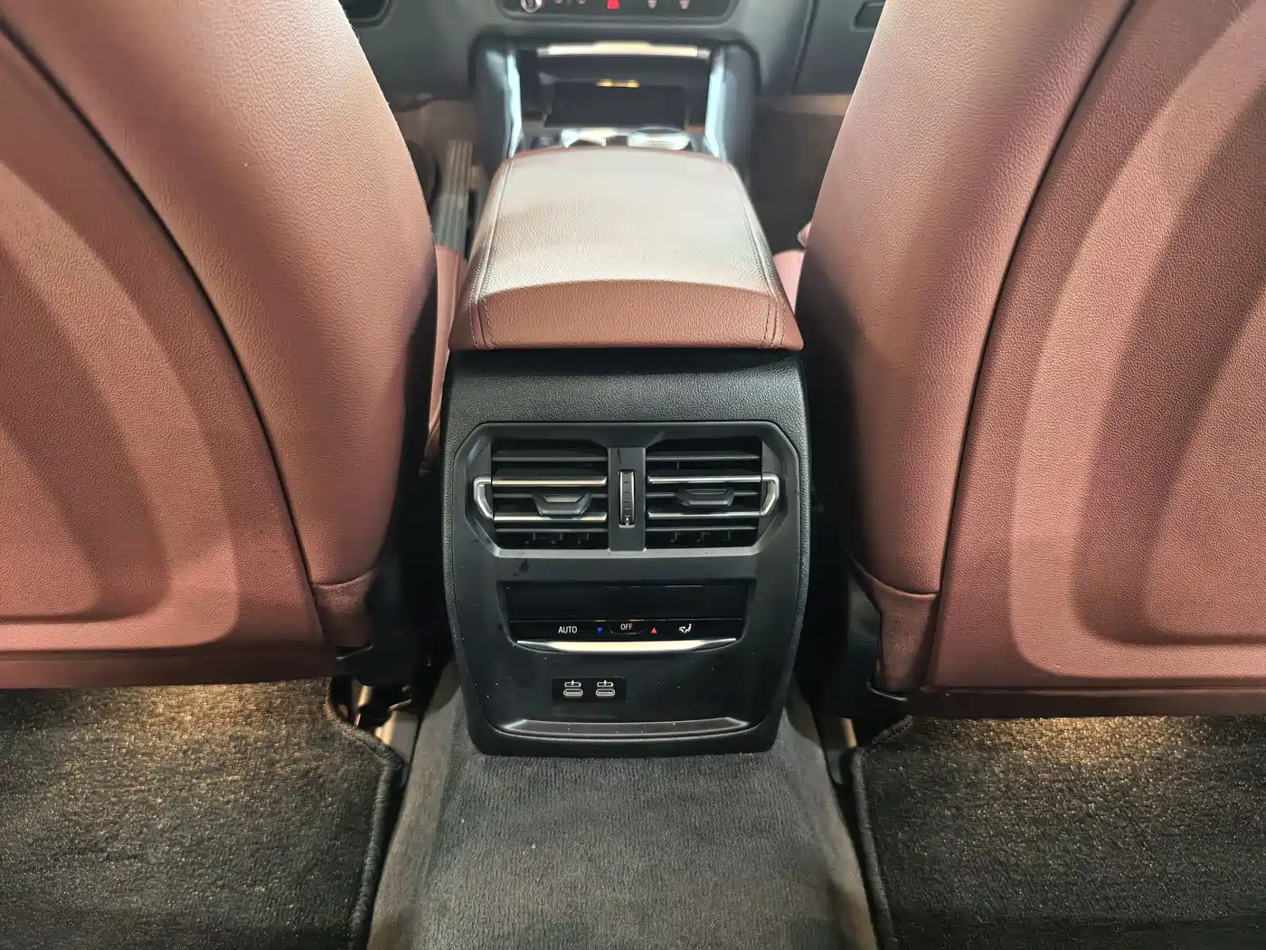BMW i3 2025 eDrive 40 L Shadow Night Package фото 6