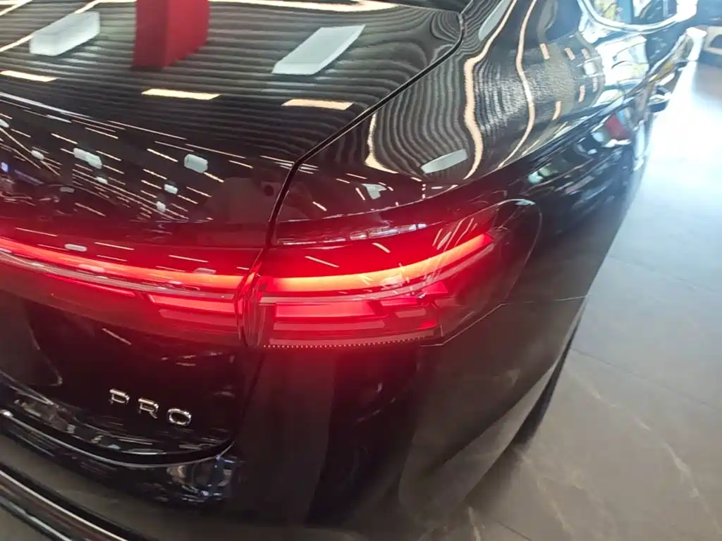 Volkswagen Passat 2026 2025 Pro 380TSI Dragon Fortune Edition