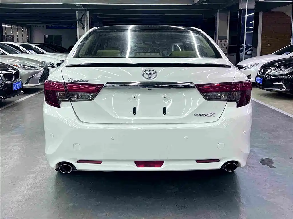 Toyota Reiz 2016 2013 2.5V Premium Edition