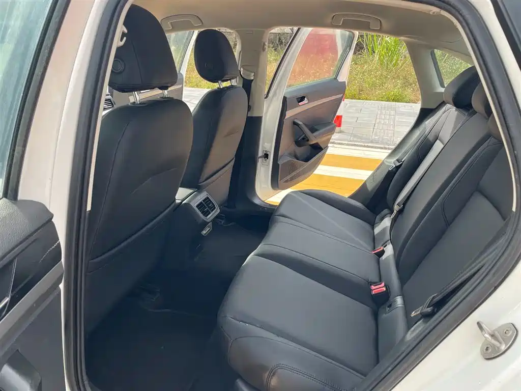 Volkswagen Lavida 2019 1.5L Automatic Trend Edition China VI фото 8