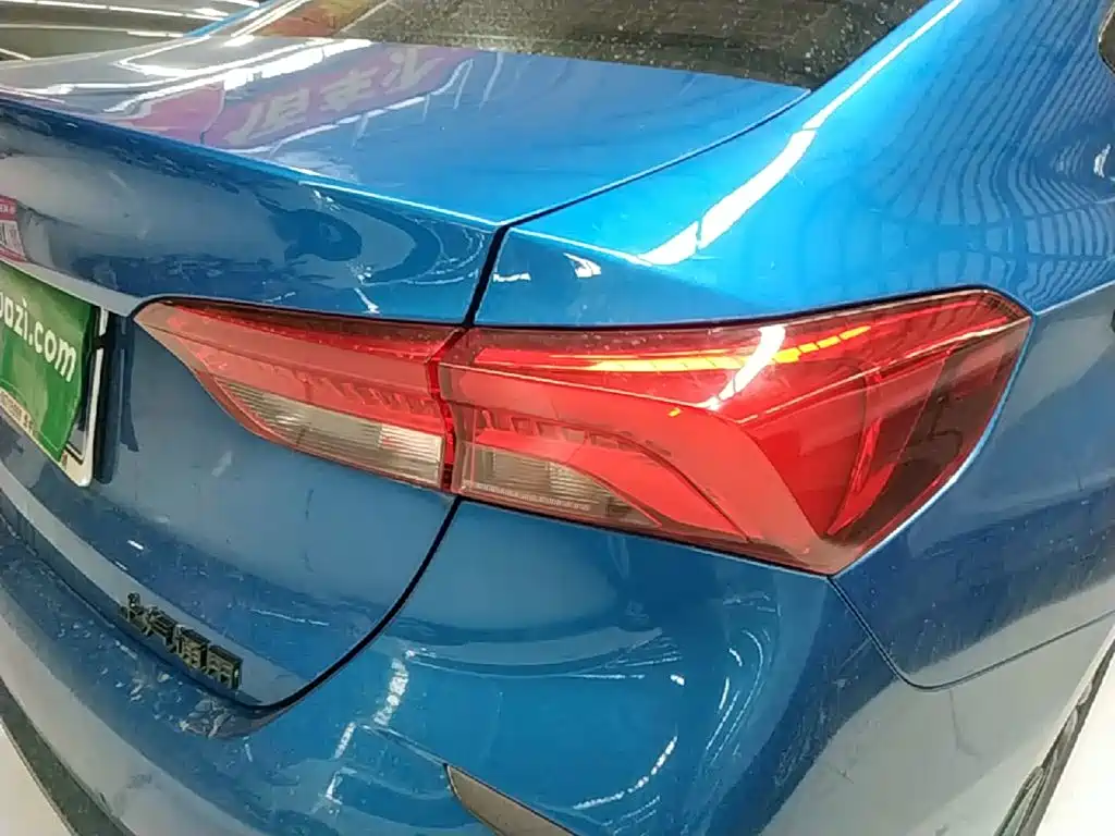Photo 8 - Buick Verano
