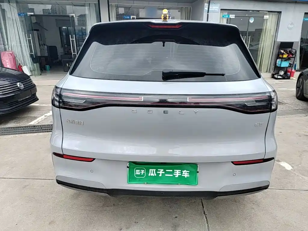 Фото 6 - Geely Galaxy Galaxy E5