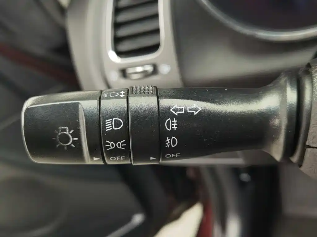 Photo 21 - Kia K3