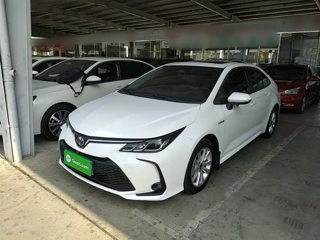 Toyota Corolla 2023 1.8L Smart Hybrid Dual Engine Elite Edition фото 2
