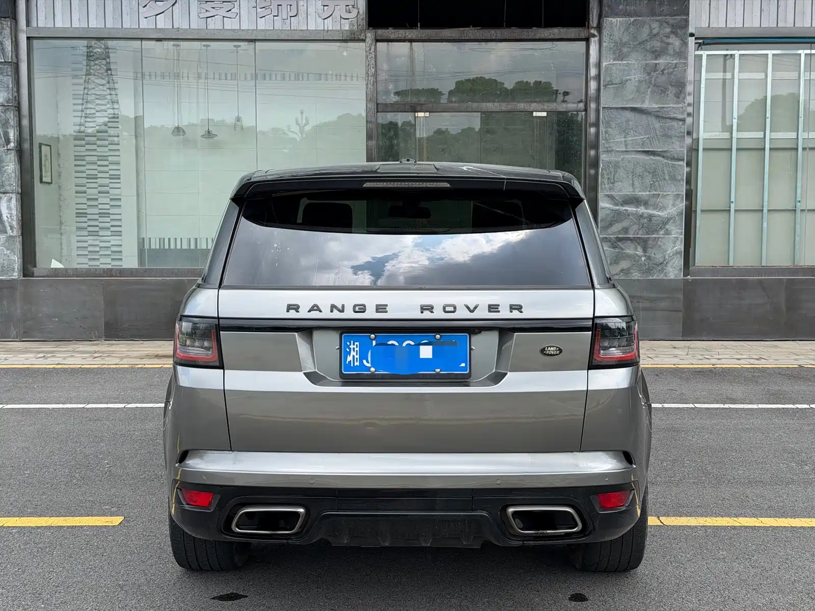 Фото 8 - Land Rover Range Rover Sport