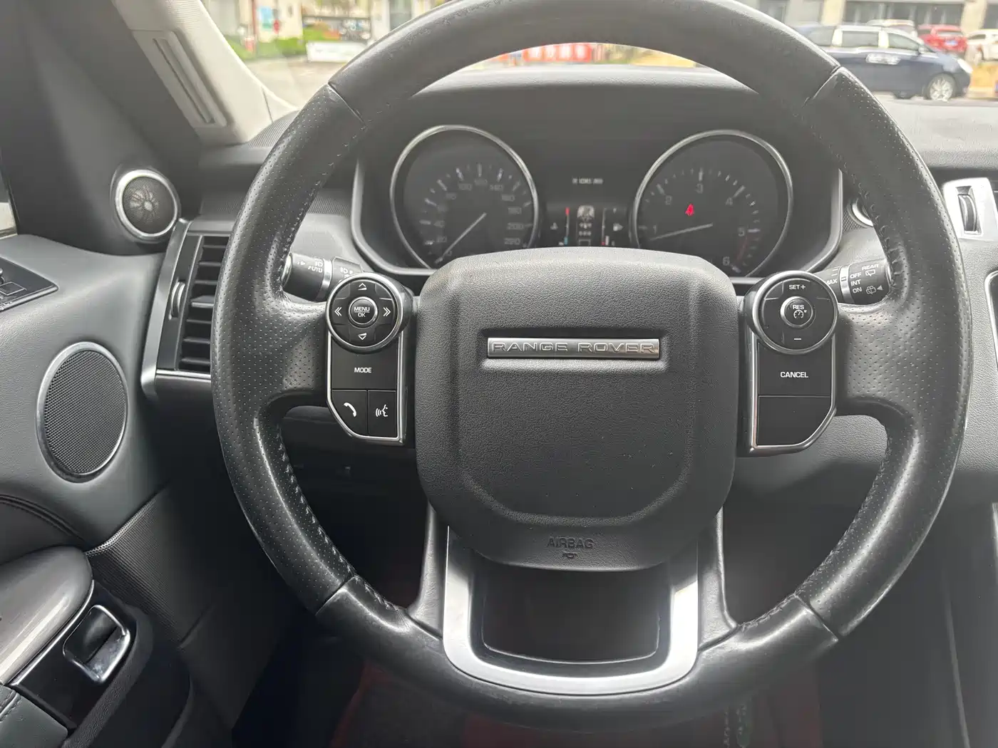 Land Rover Range Rover Sport 2015 3.0 SDV6 HSE фото 7