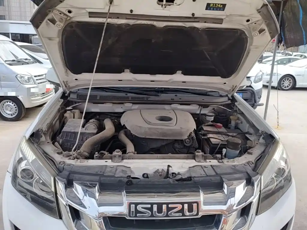 Isuzu Lingtuo 2019 2018 2.5T 2WD Base Model JE4D25Q5A