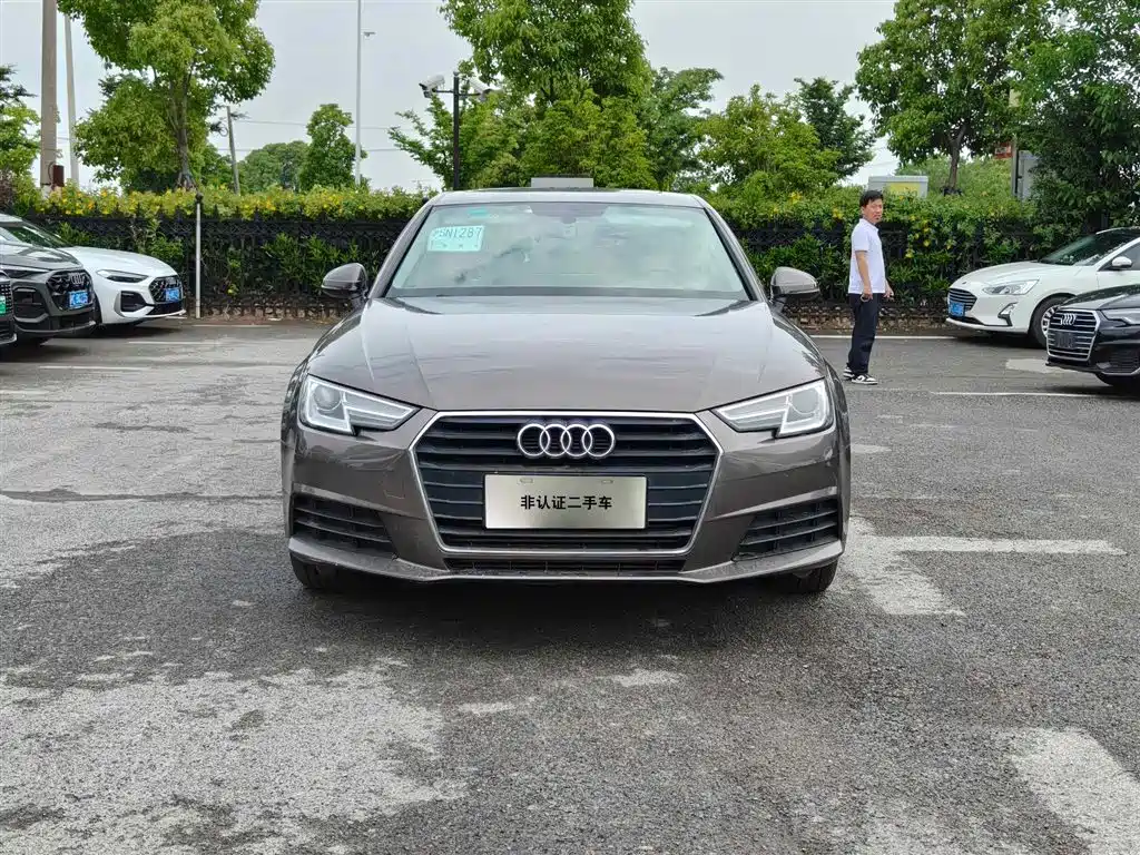 Audi A4L 2017 40 TFSI Progressive фото 2