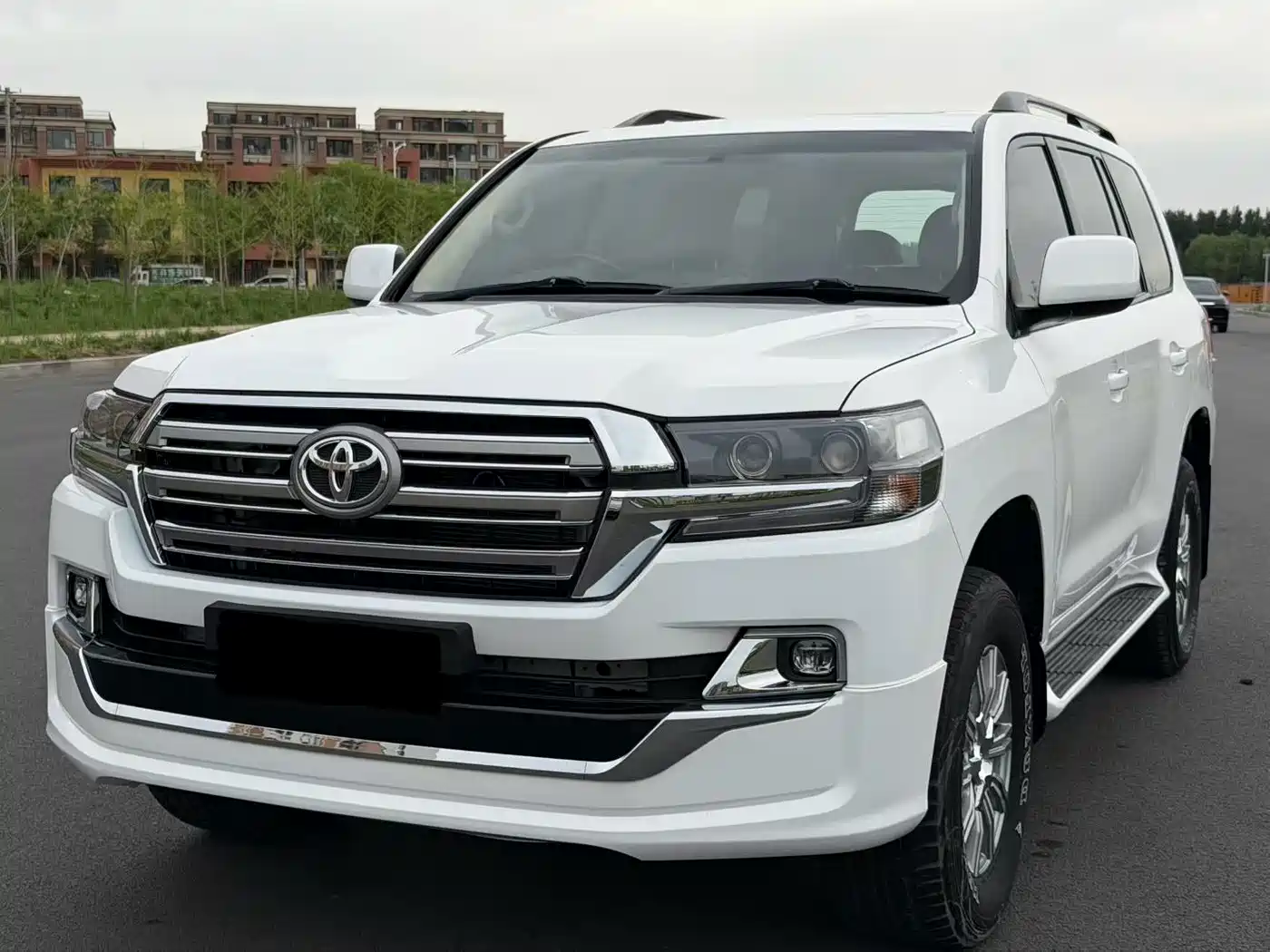Фото 1 - Toyota Land Cruiser