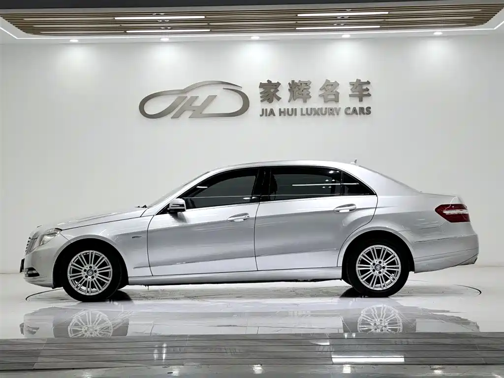 Mercedes-Benz E-Class 2011 E 260 L CGI Fashion фото 4