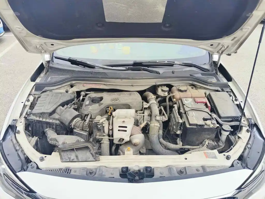 Photo 3 - Buick Excelle