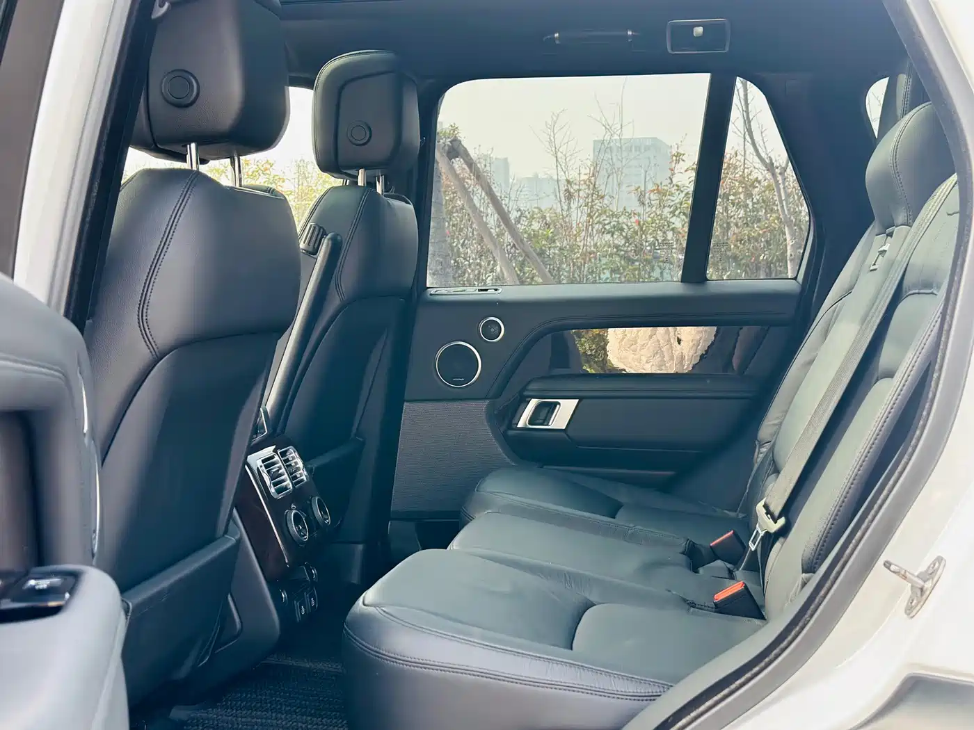 Фото 8 - Land Rover Range Rover