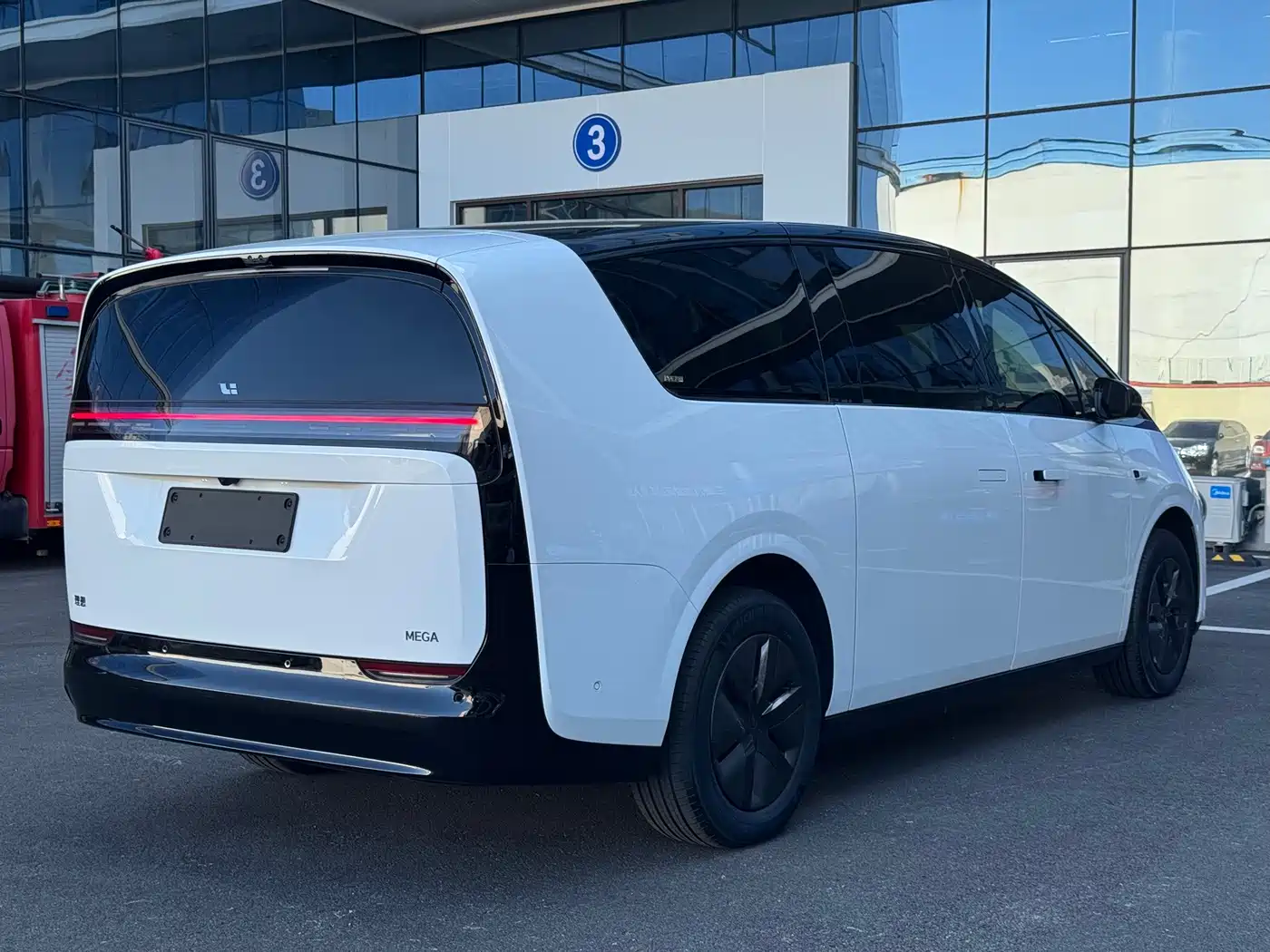 2026 Li Auto MEGA