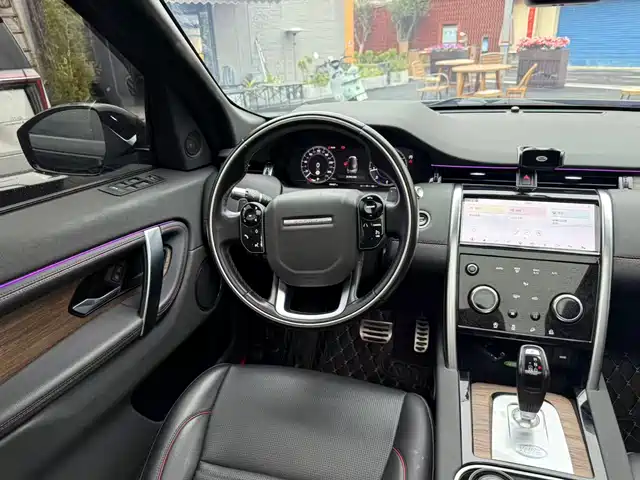 Land Rover Discovery Sport 2020 249PS R-Dynamic Performance — фото 4