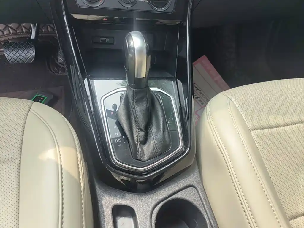 Фото 14 - Jetta VS5