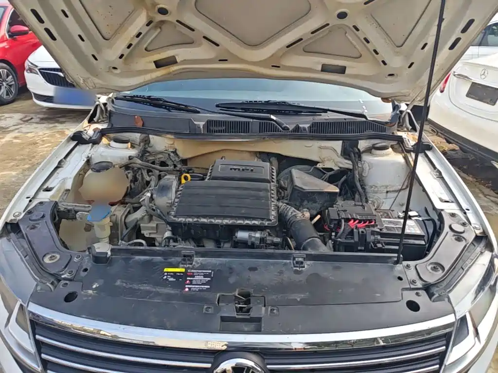صورة 20 - Volkswagen Lavida
