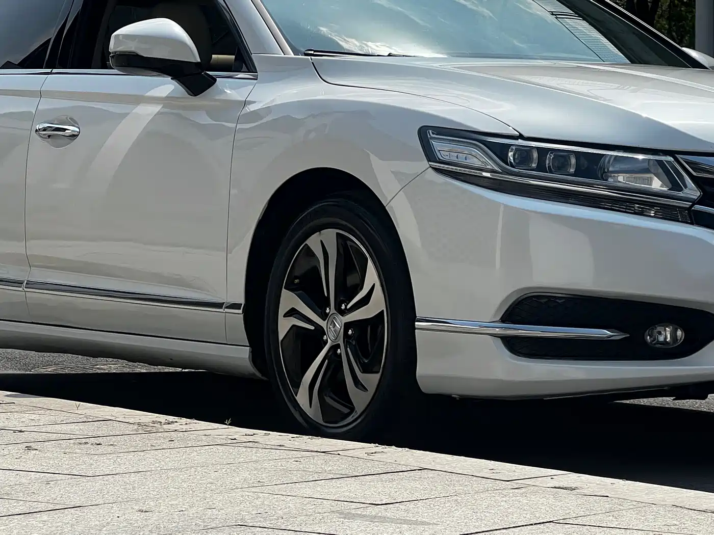 Honda Spirior 2015 2.4L Luxury Edition фото 5