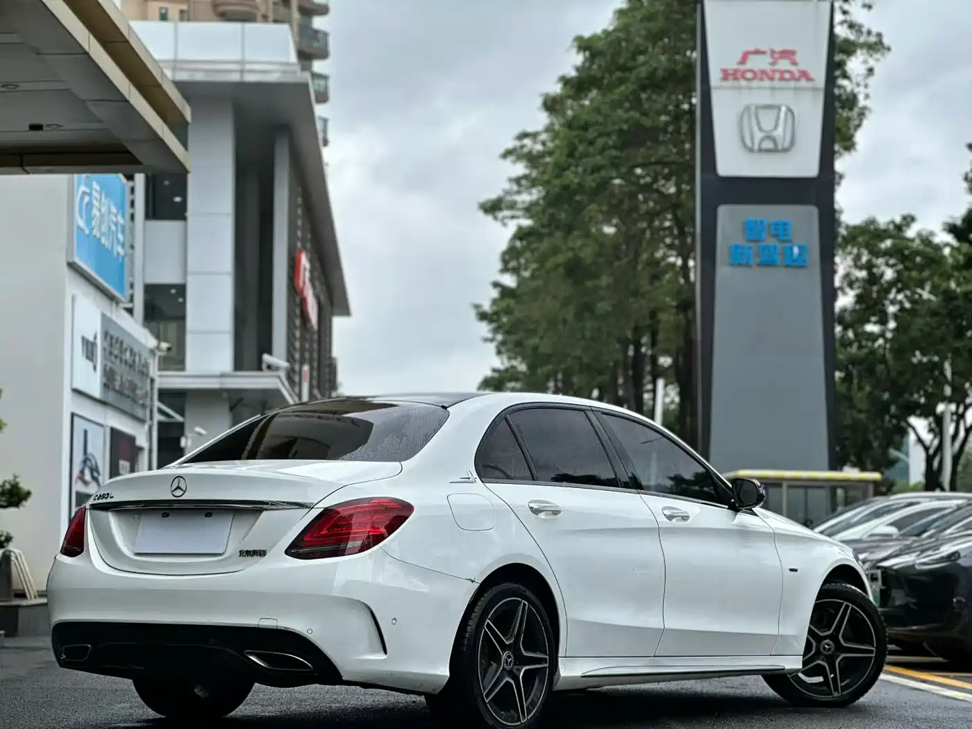Mercedes-Benz C-Class 2021 C 260 L Sport Starry Exclusive Edition фото 3