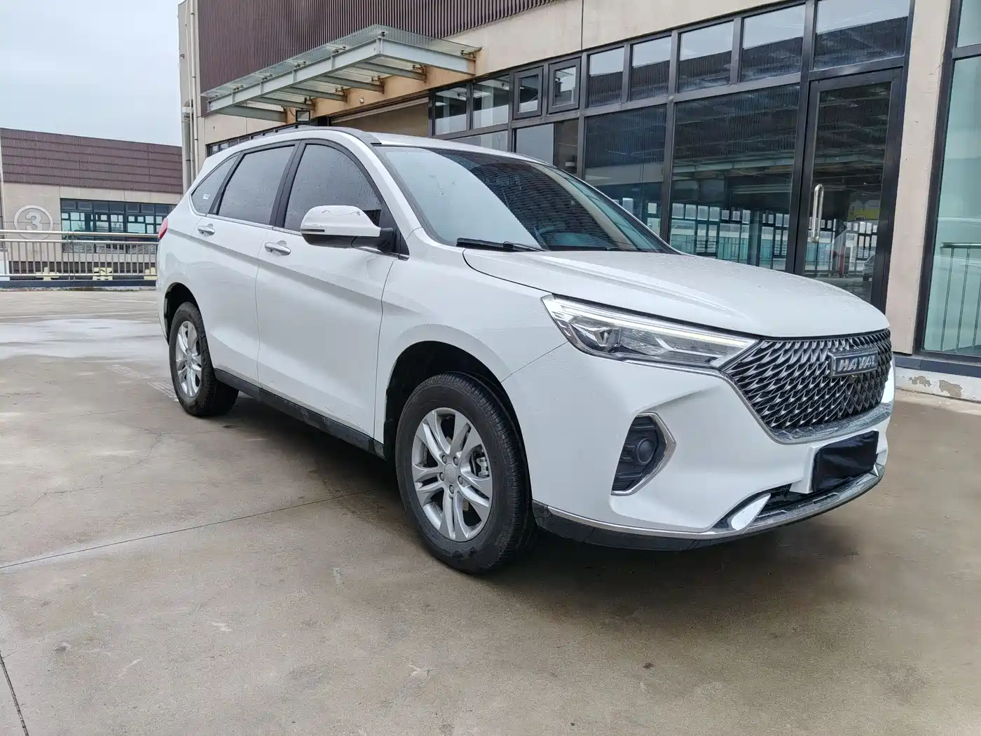 Haval M6 2023 PLUS 1.5T DCT Elite Smart Connect фото 3