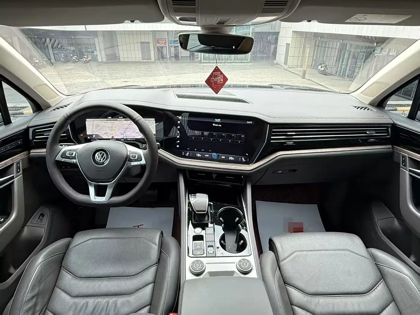 Photo 7 - Volkswagen Touareg