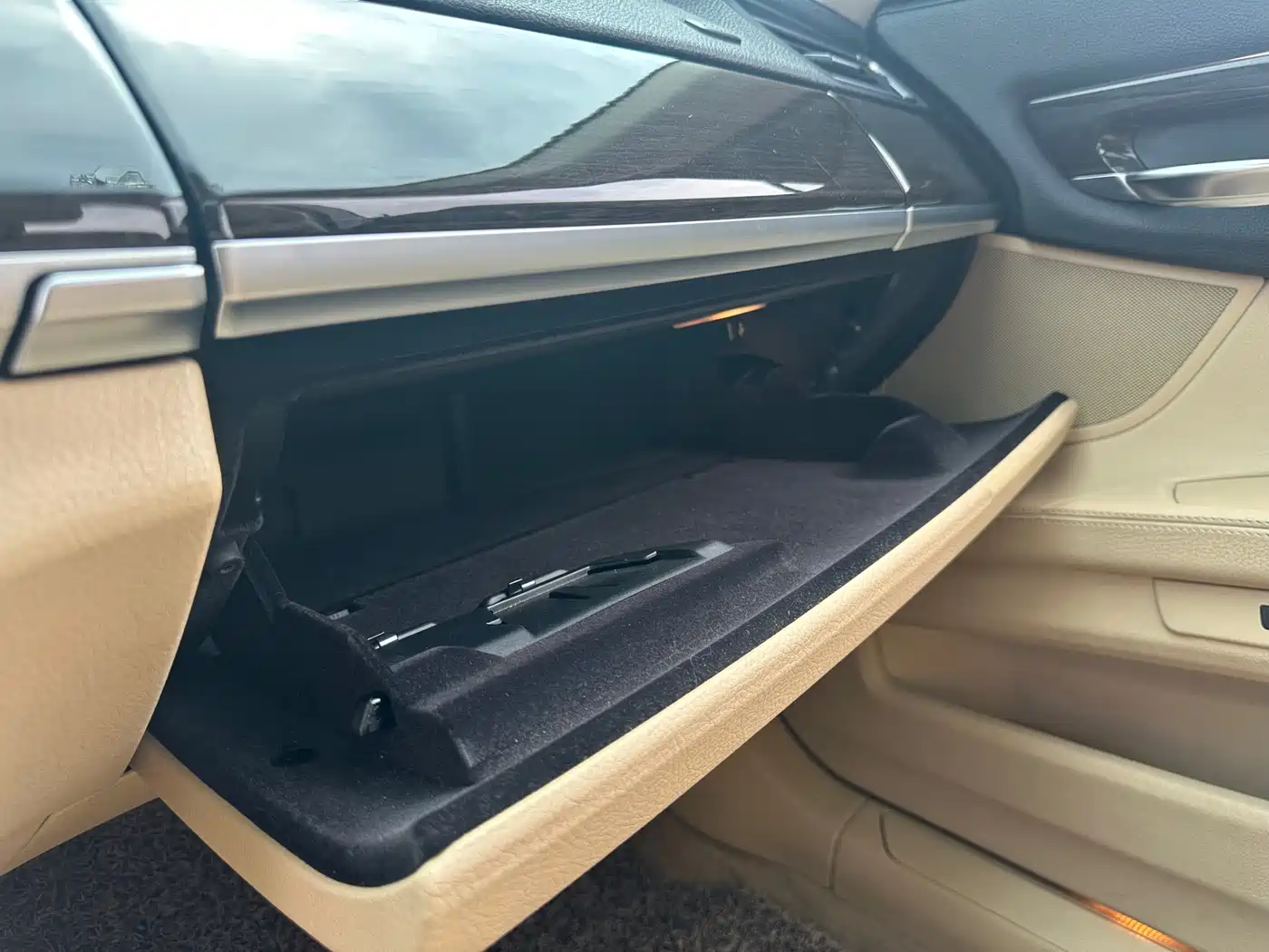 BMW 7 Series 2011 730Li Elegance фото 22