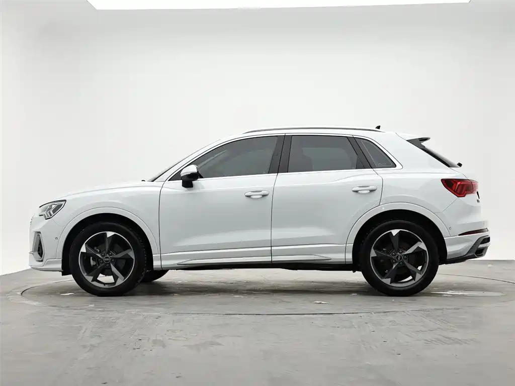 Audi Q3 2022 35 TFSI Fashion Dynamic фото 6