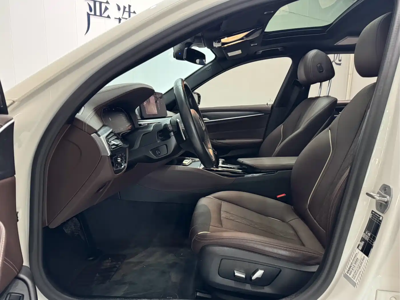 BMW 5 Series 2022 530Li Leading M Sport Package фото 4
