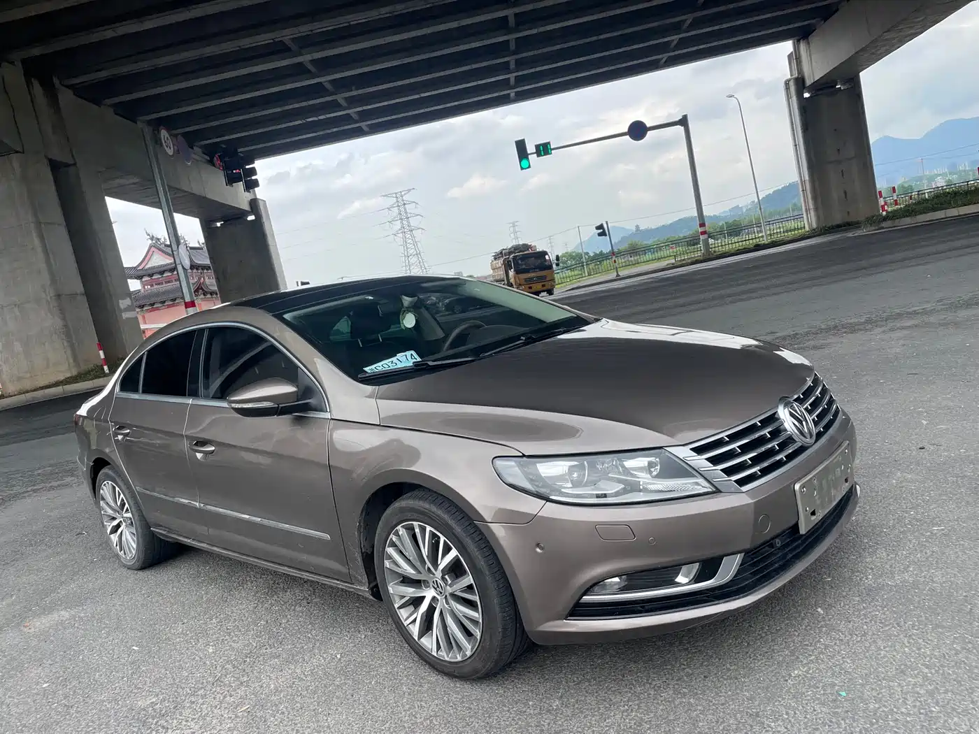 Volkswagen FAW-Volkswagen CC 2016 Model 1.8TSI Luxury фото 3