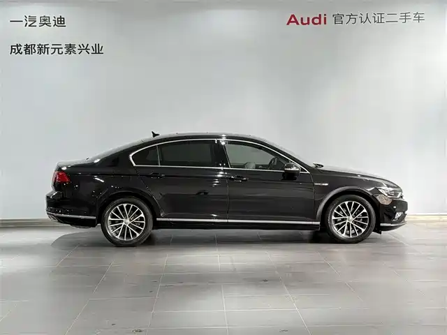 Volkswagen Magotan 2020 330TSI DSG Luxury — фото 3