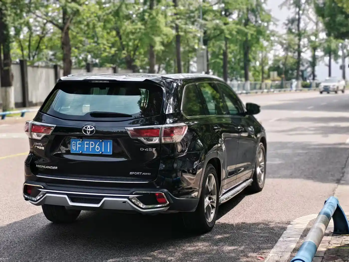 Toyota Highlander 2015 2.0T AWD Luxury Edition 7-seater фото 9