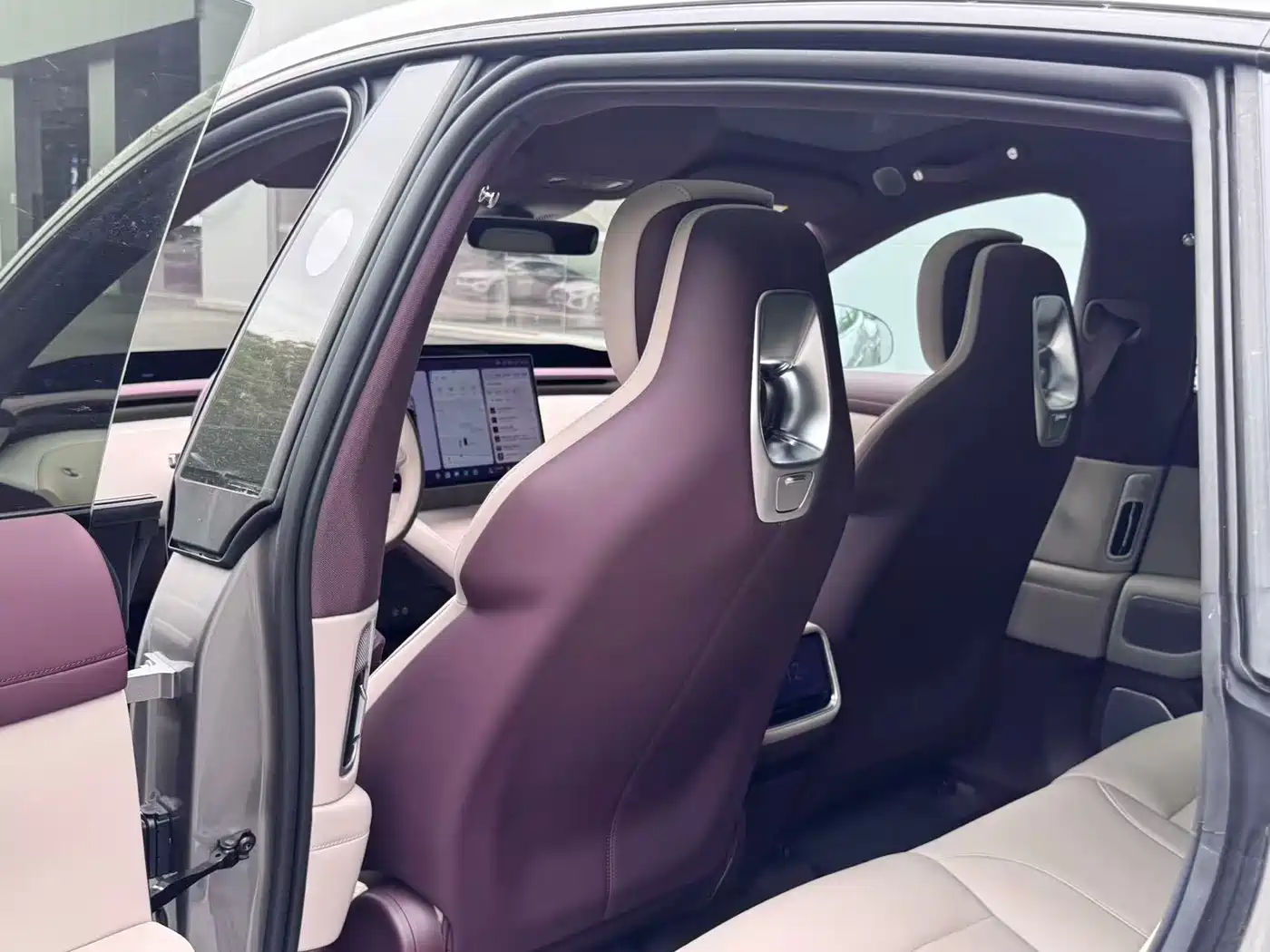Xiaomi Auto Xiaomi YU7 2025 Extended Range AWD Pro фото 13