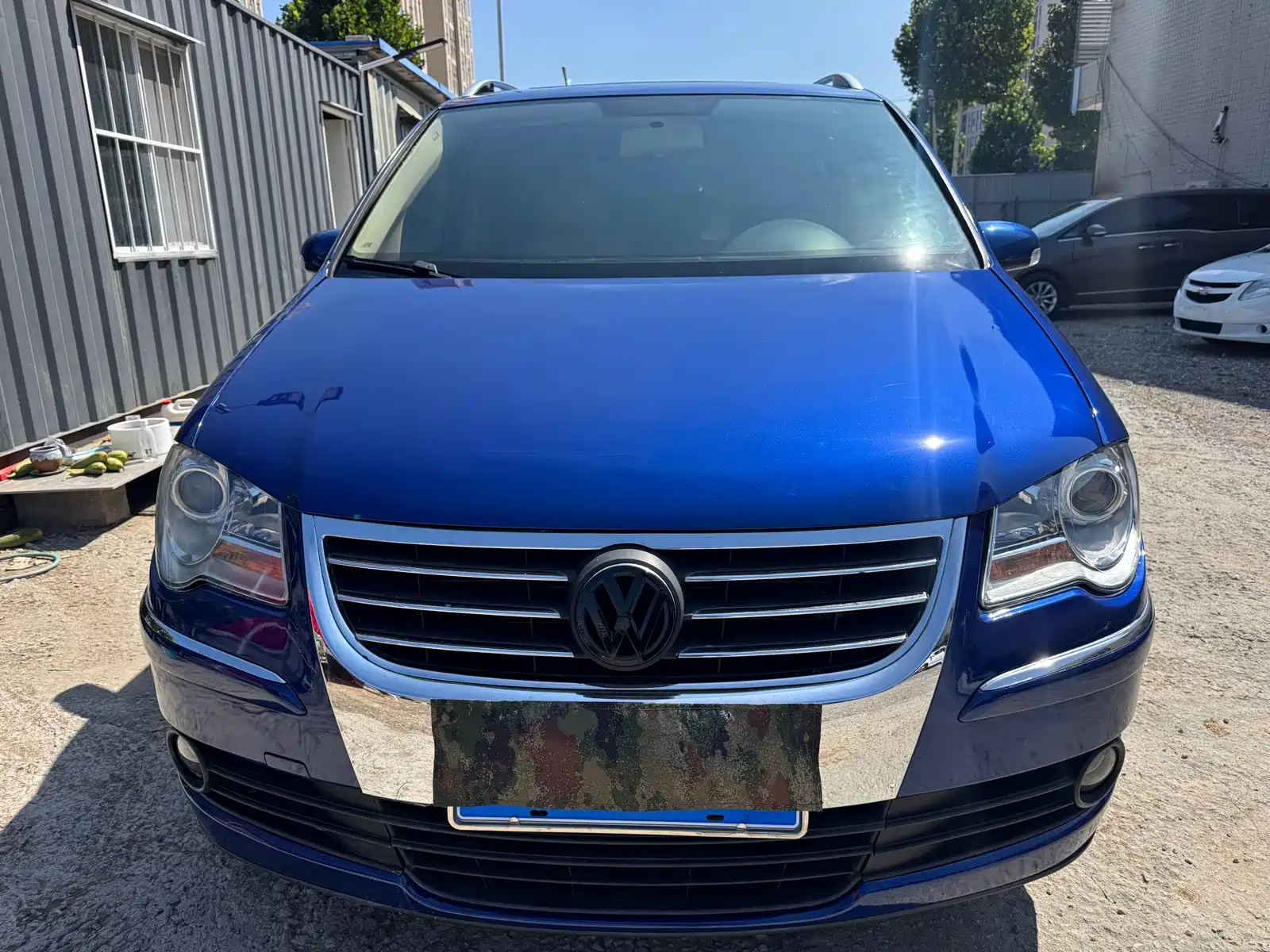 Photo 2 - Volkswagen Touran