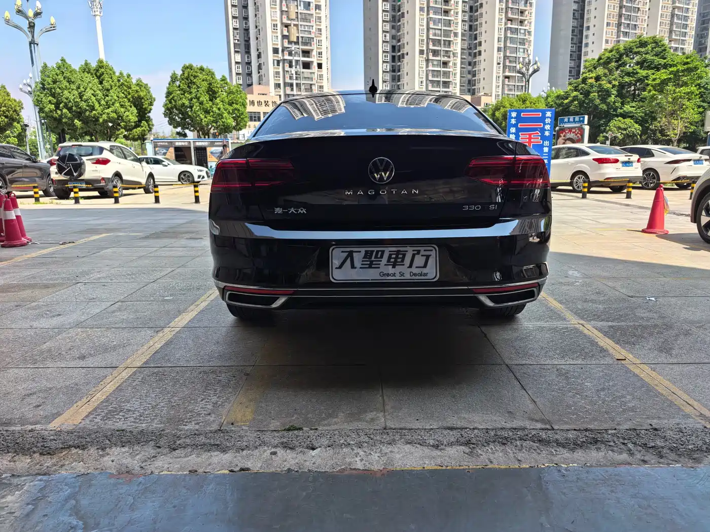 Volkswagen Magotan 2021 330TSI DSG 30th Anniversary Edition фото 10