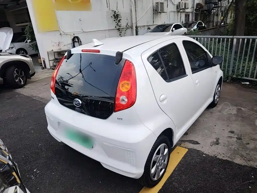 BYD e1 2020 2020 Smart Comfort
