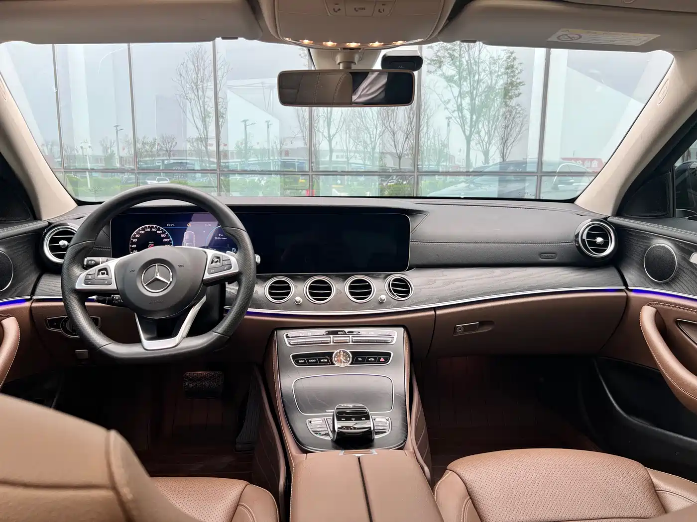 Mercedes-Benz E-Class 2018 E 300 L Luxury фото 8