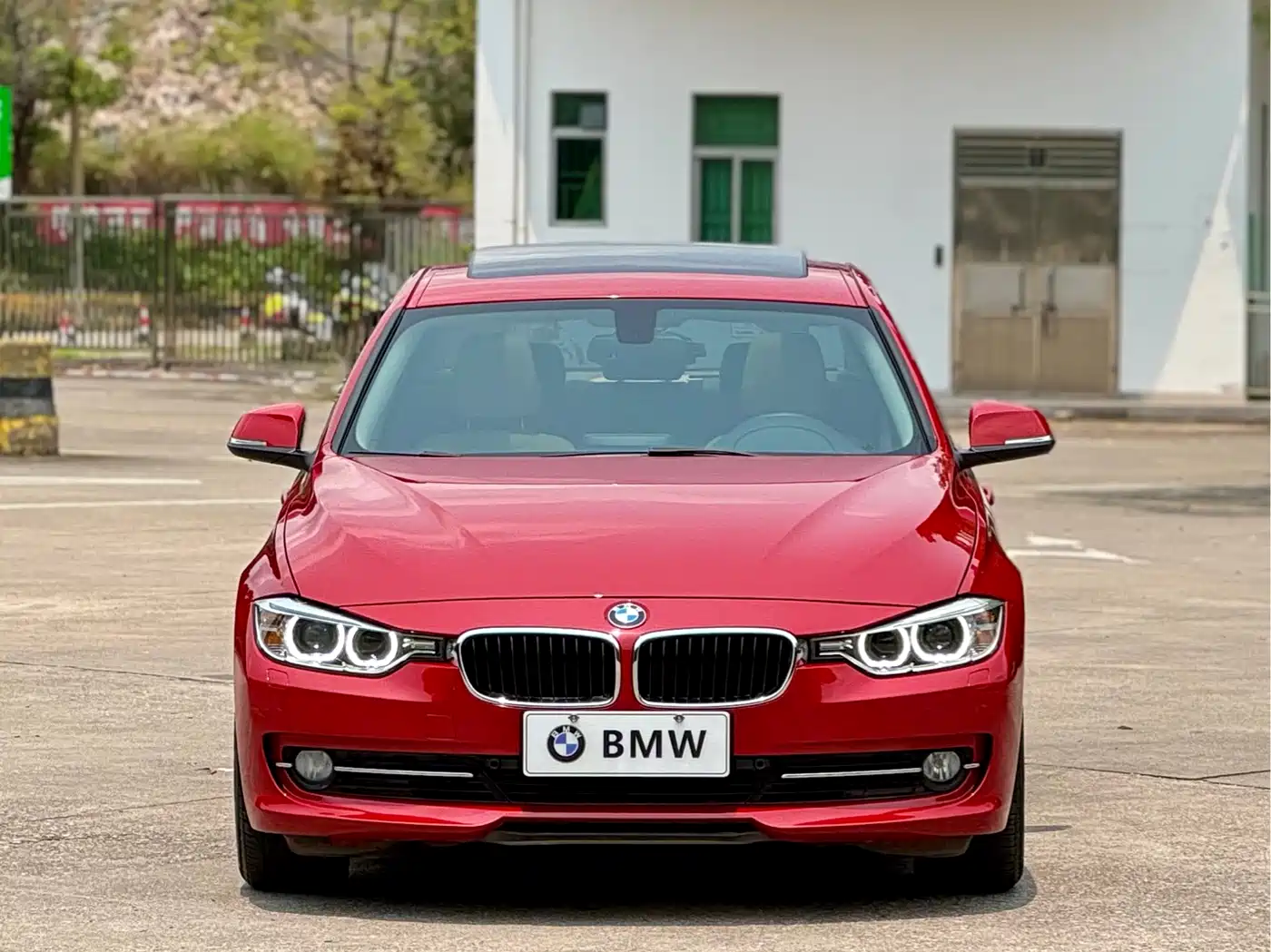 BMW 3 Series 2014 320Li Fashion фото 2