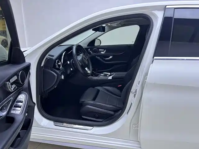 Mercedes-Benz C-Class 2015 Facelift C 200 L Sport фото 12