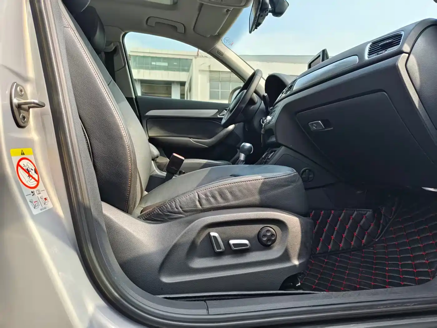 Audi Q3 2018 30th Anniversary Edition 30 TFSI Fashion фото 13