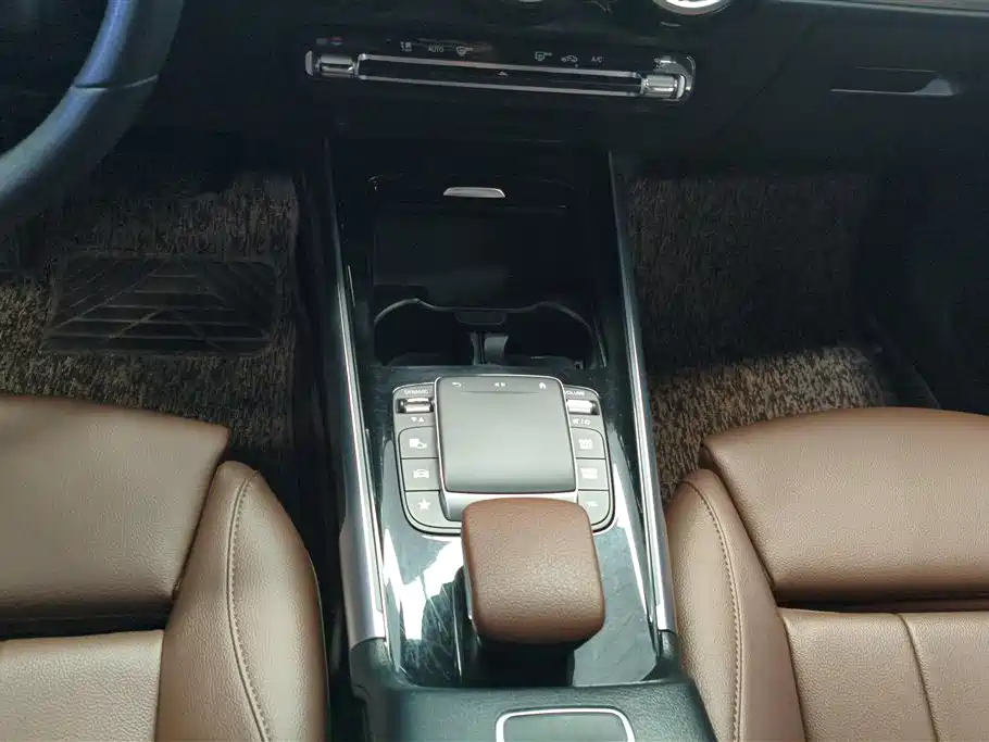 Mercedes-Benz GLB 2021 GLB 200 Style фото 16
