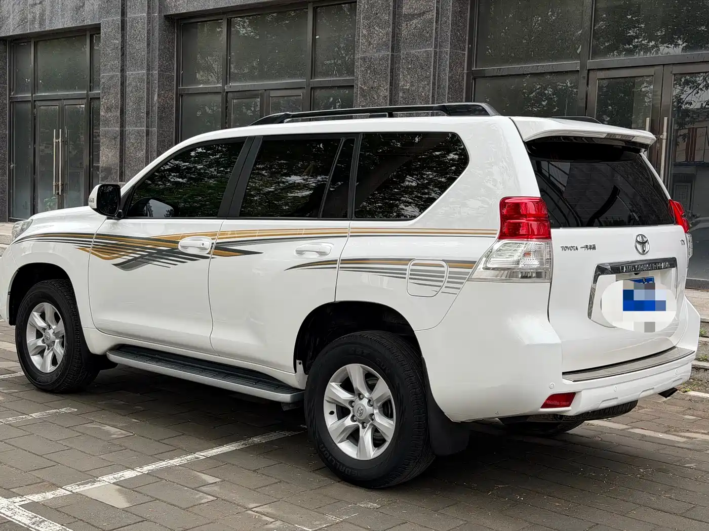 Toyota Prado 2010 4.0L Automatic TX-L фото 8