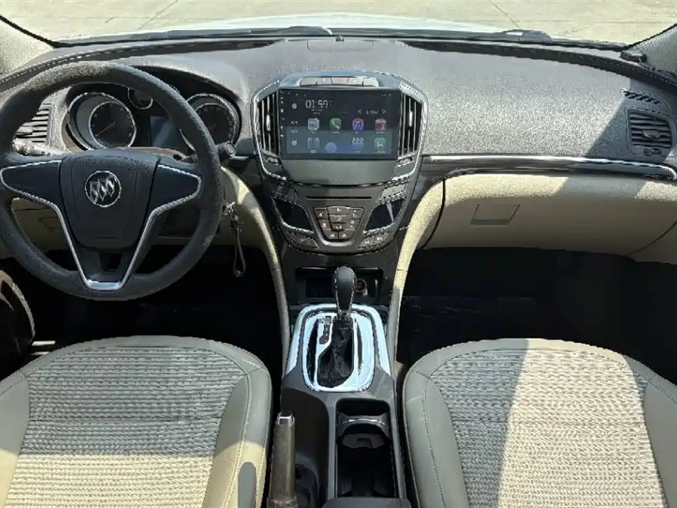 Buick Regal 2015 2.0L Elite Fashion Model фото 5