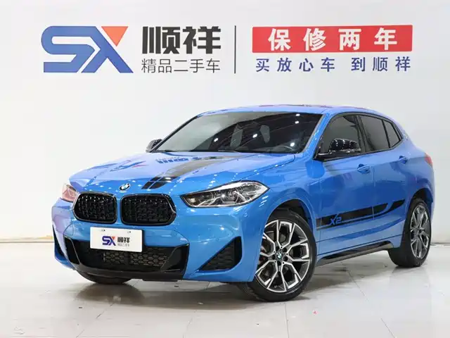 Фотография BMW X2