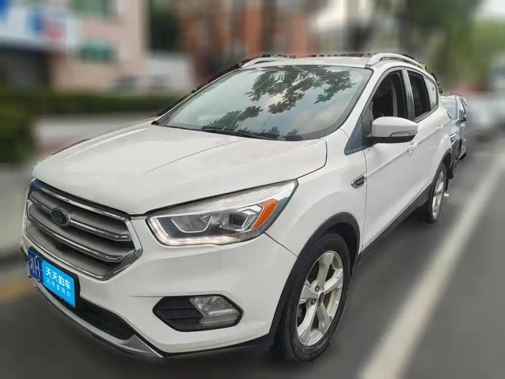 Фото 1 - Ford Kuga