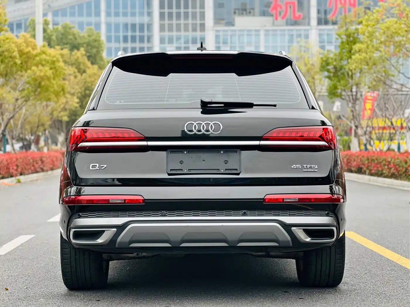 Фото 12 - Audi Q7