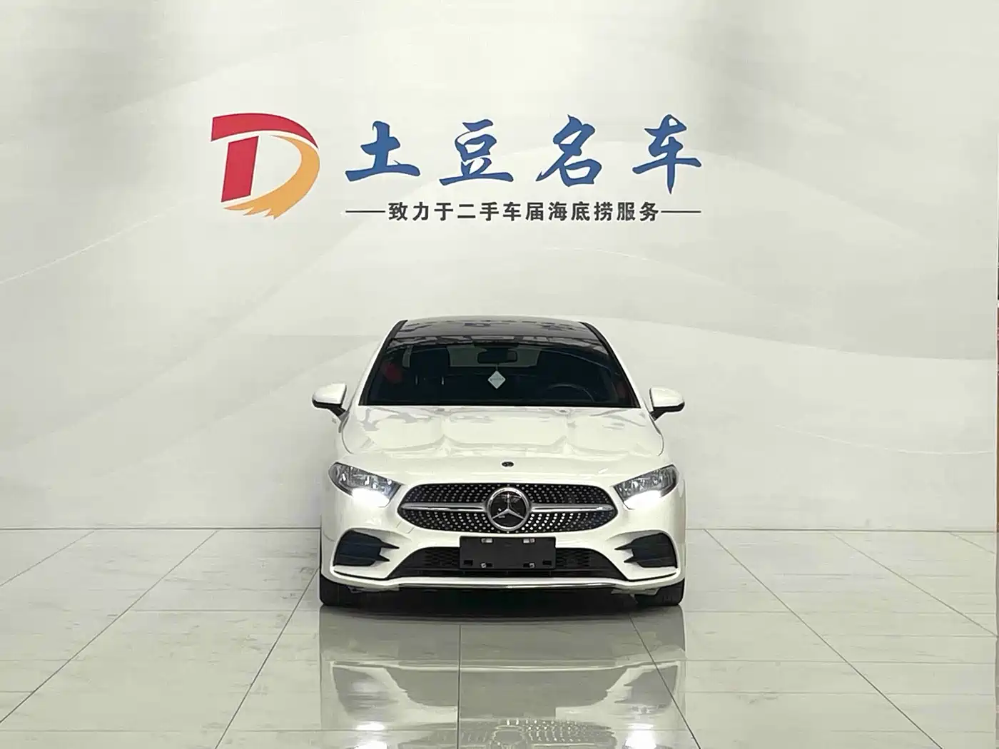 Mercedes-Benz A-Class 2022 A 180 L Sport Sedan фото 2