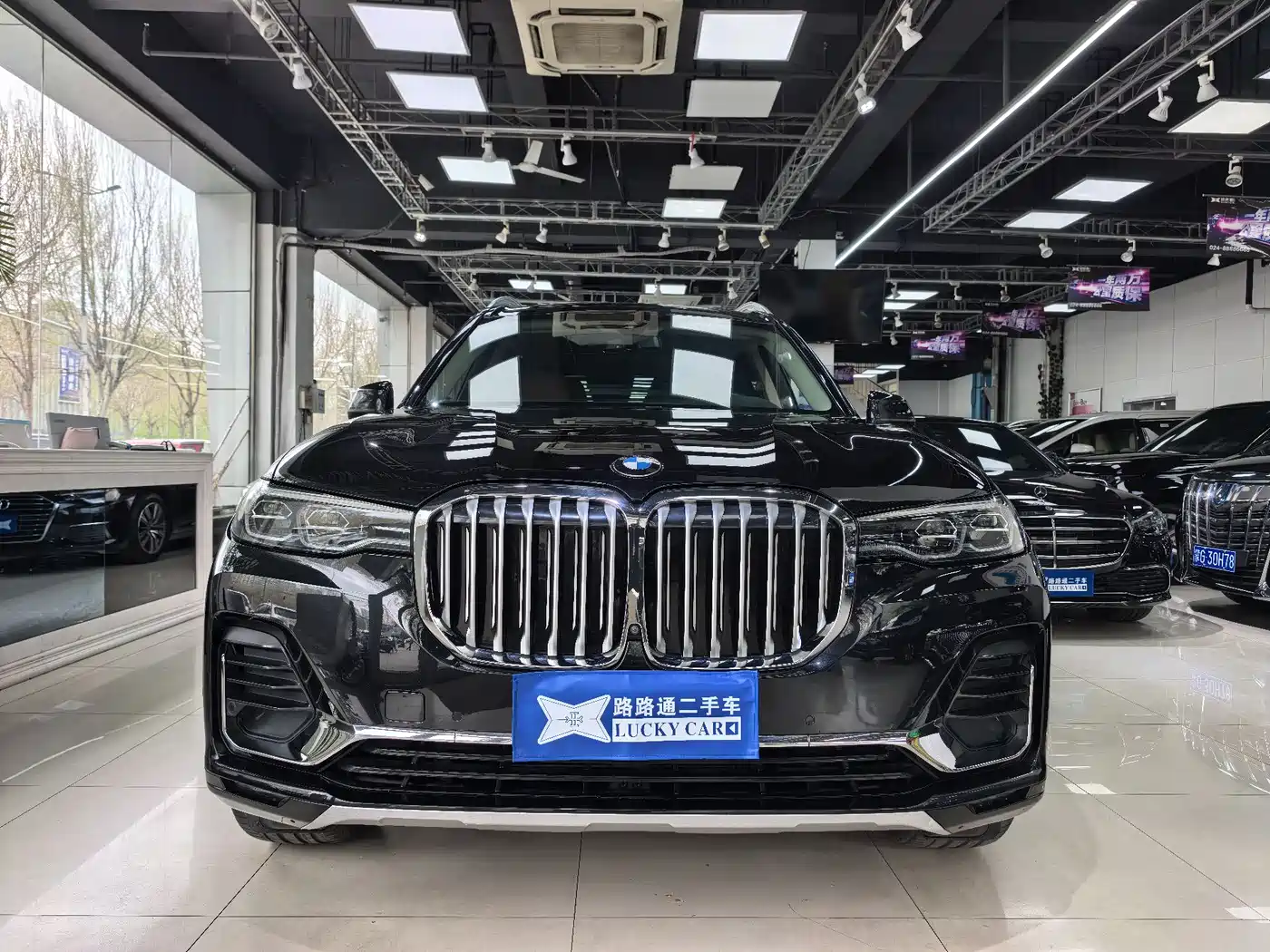 BMW X7 2019 xDrive40i Exclusive M Sport Package фото 2