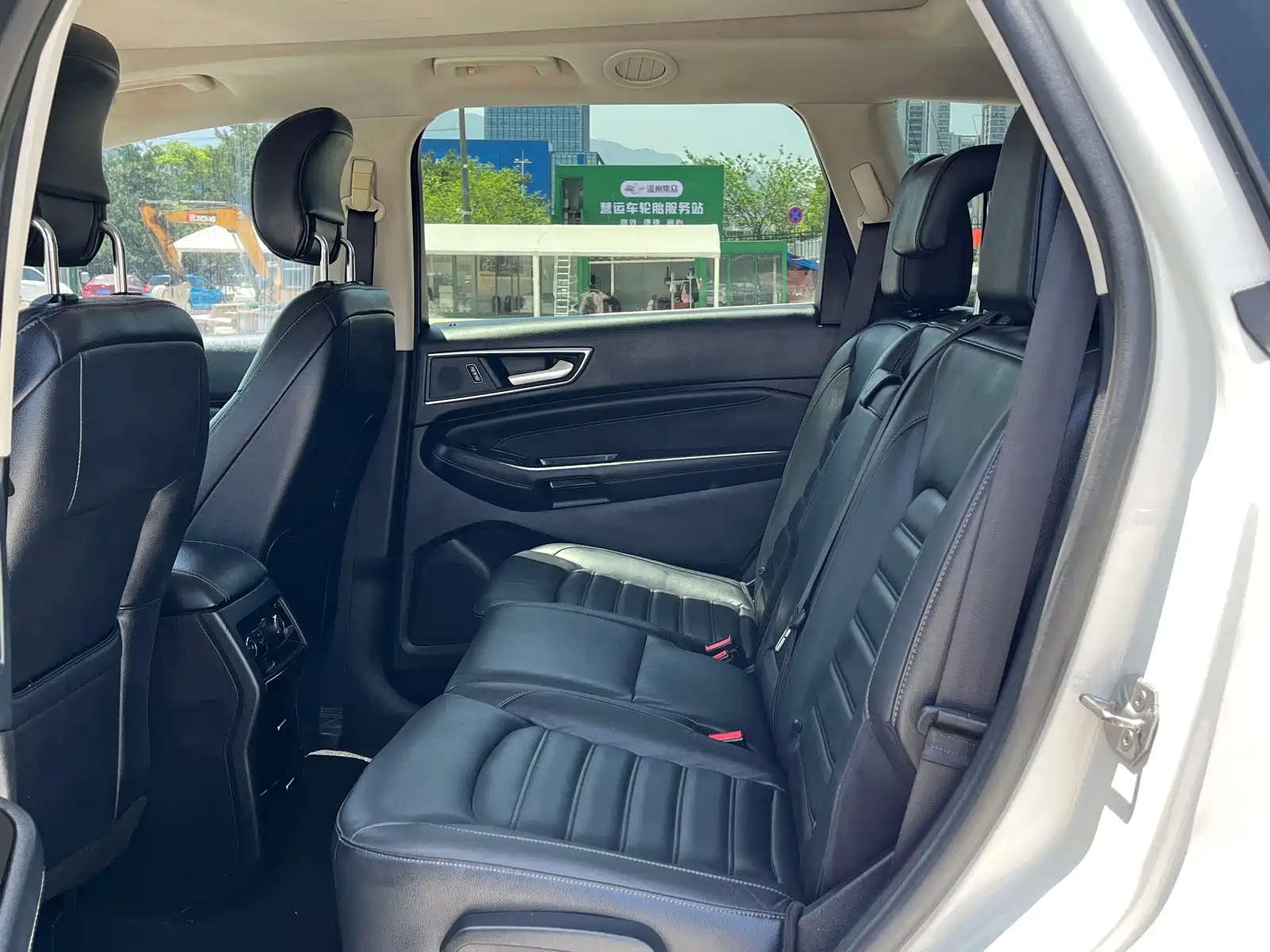 Фото 5 - Ford Edge