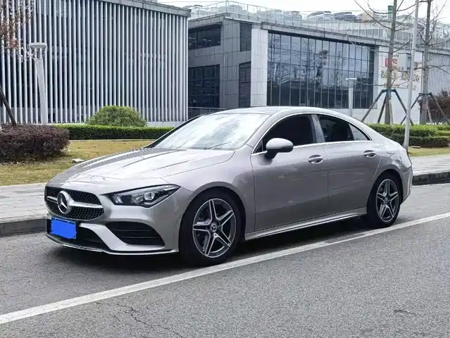 MERCEDES-BENZ CLA