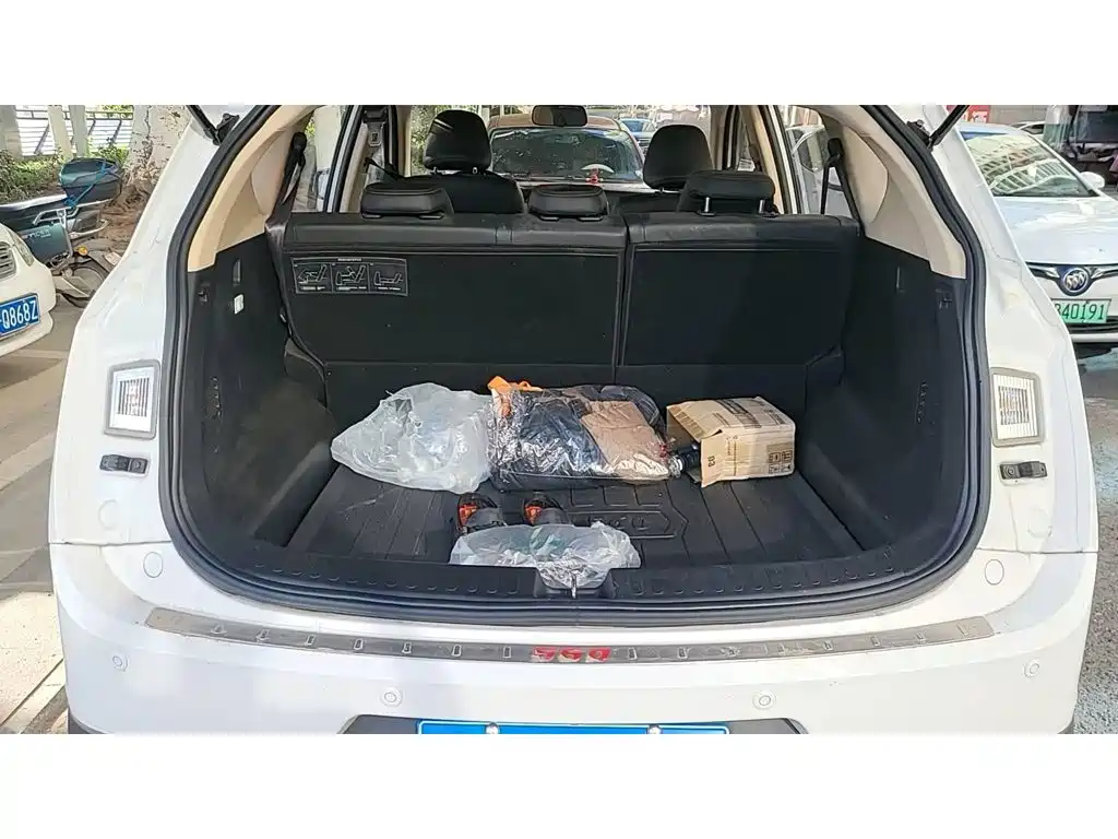 Baojun 560 2015 2015 1.8L Manual Elite